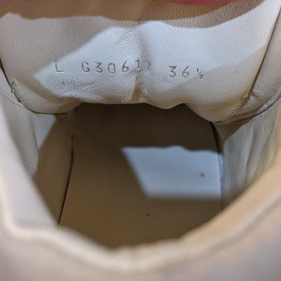 Chanel | Quilted High Top Sneakers G30617 - Picture 10 of 13